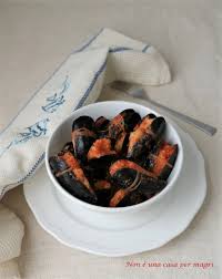 Cozze ripiene al sugo dai migliori blog di ricette di cucina italiani. Cozze Ripiene Al Sugo Ricetta Barese Non E Una Casa Per Magri