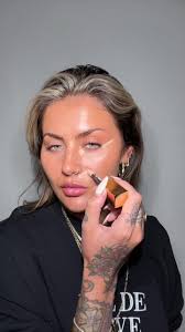 Achieving Flawless Complexions with VIEVE Modern Radiance Concealer and  Powder Perfector