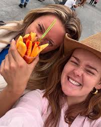 Pero… are we walking or uberring @joscelingould ???