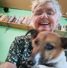 Thanks for the invite Vic. I love Post box toppers but am wondering if they  are a British thing? X