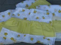 crisp white kitchen curtains w/ yellow