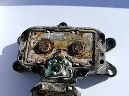 If you have any doubts or lack the you can compare the contactor to an ordinary relay. Water Damaged Winch Contactor Yamaha Grizzly Atv Forum