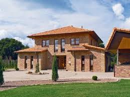 Romanische Dachziegel Verleihen Dem Haus Einen Mediterranen Charme Franzosisches Flair Fur Das Dach Toskana Haus Mediterranes Haus Haus