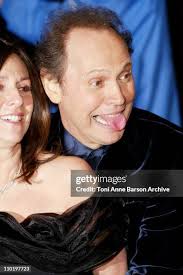 585 Billy Crystal [ Wife] Stock Photos, High-Res Pictures, and Images