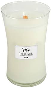 Woodwick candles are unique candles that can add a lot of ambiance and pleasantness to a home. Amazon Com Woodwick Candle Linen Large Jar Home Kitchen