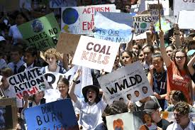 Climate change protesters are causing traffic chaos across sydney's cbd this morning. Thousands Of Australian Students Protest Climate Change