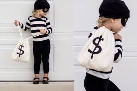 Oggi ve li mostro tutti insieme, per darvi qualche idea per realizzare il vostro costume di carnevale! Costumi E Maschere Di Carnevale I Piu Semplici Da Realizzare