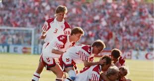 Achetez danmark udebanetrøje em 92 chez unisport. Danmark Em 1992