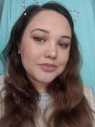 Easy makeup routine with 1-2-3 products