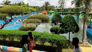 Pengunjung objek wisata situ lengkong panjalu, ciamis, menjalani rapid test antigen secara acak. Waterboom Aek Janji Wisata Di Rantau Prapat Yang Lagi Hits