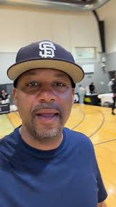 I had the pleasure of honoring MC “Mack” Allen today, a beloved Muni  transit operator who serves out of the Woods Division in Dogpatch. Mack has  a special connection with the Willie