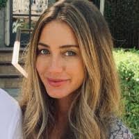 Shannon Maguire's Instagram, Twitter & Facebook