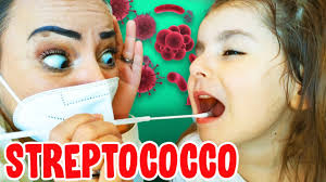 MARTINA MISSY HA IL VIRUS DELLO STREPTOCOCCO E FA IL TAMPONE VA DAL DOTTORE  IN OSPEDALE HA LA FEBBRE