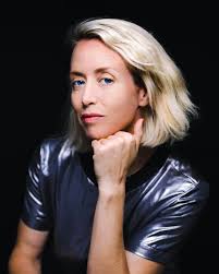 What's Deborah Sharp reading?