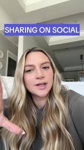 Karla Santillana's Instagram, Twitter & Facebook