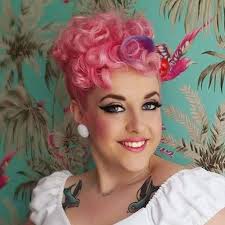 The hairstyles of pin up girls were crafted to create a bubbly and catchy look. 40 Pin Up Hairstyles For The Vintage Loving Girl