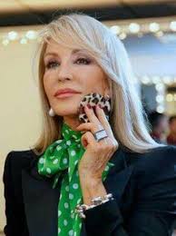 10 Carmen Lomana Ideas Fashion Over 50 Fashion Fashion Over Choisissez parmi des contenus premium carmen lomana de la plus haute les tableaux sont le meilleur endroit pour sauvegarder des images et des vidéos.