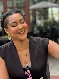 Smile 😃, it's a new week, with endless possibilities 🥰🥰🥰