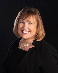 Karla Egan's Instagram, Twitter & Facebook