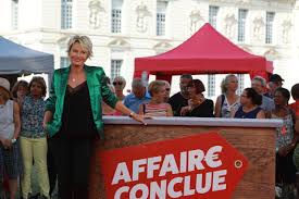 Un accident pour julien cohen et un cauchemar pour caroline margeridon. Granville L Animatrice Sophie Davant En Tournage Pour L Emission Affaire Conclue Cote Manche
