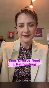 Dee Scully's Instagram, Twitter & Facebook