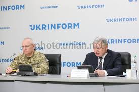 Напомним, в ноябре 2020 года министр обороны андрей таран объявил строгий выговор начальнику генштаба всу сергею корнийчуку и командующему ввс сергею. Foto Ruslan Homchak I Andrej Taran Unian