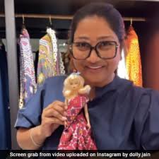 Celebrity <i>Saree</i> Drapist To The Bollywood Stars Dolly Jain's Latest  <i>Saree</i> Model Is None Other Than <i>Barbie</i>