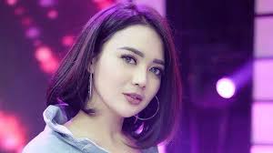 Wika salim nikah siri is a full hd video. Profil Biodata Wika Salim Nikah Usia 23 Lalu Menjanda Kini Terang Terangan Gombal Ariel Noah Tribun Kaltim