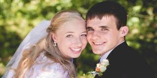 Elizabeth Veldboom, Nathan Brace wed