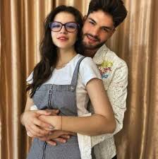 Watch the official music video for #varaasta #petiktok performed by ilinca x cleopatra stratan looking for. Femina Ro Cleopatra Stratan InsÄƒrcinatÄƒ La 17 Ani Facebook