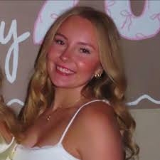 Medium iced oat milk latte with hazelnut flavor