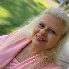 Happy anniversary to Mask. Released today in 1985 it's the true story of  Rocky Dennis and his struggle to find normalcy in a sometimes cruel world.  Starring Cher, Eric Stoltz, Sam Elliot,