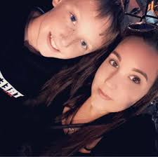 Amanda Lynn (@troof.lynn) • Facebook