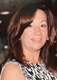 Lorraine Buckley's Instagram, Twitter & Facebook