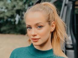 Z serialu rodzina zastępcza plus ma już 14 lat. Wiktoria Gasiewska W Miodowo Karmelowych Wlosach Co Za Metamorfoza