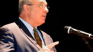 Kent Back makes comment