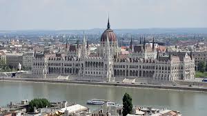 The iana time zone identifier for boedapest is europe/budapest. Parlementsgebouw Hongarije Wikipedia