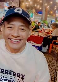 Danh hài Tấn Beo vui vẻ 'hứa bỏ nhậu' sau đột quỵ