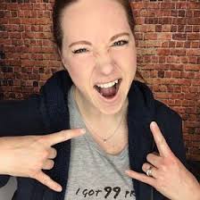 Leanne Leach (LashyLeanne)