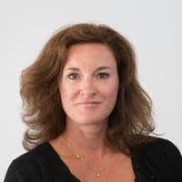 Jayne Warren's Instagram, Twitter & Facebook