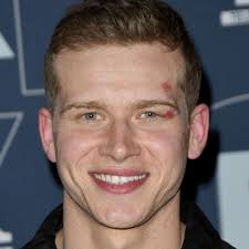 Venus Vs Mars (2012)