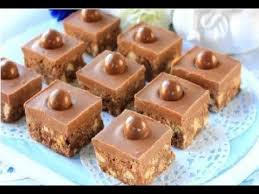Carres Au Chocolat Sans Cuisson Recette Cafe Gourmand Idee Cafe Gourmand Gateaux Et Desserts