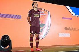 Ezra walian masih dipertahankan psm untuk musim 2020. Ezra Walian Targetkan Banyak Gol Untuk Psm Makassar Di Liga 1 2020 Bolasport Com