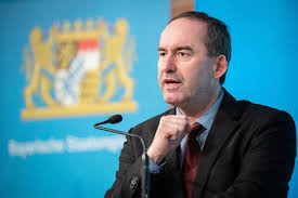 Freie wähler) since 2018 and is currently the deputy prime minister of bavaria and the bavarian minister of economic affairs, regional development and energy.he is both the faction leader of the federal association of free voters as well as the bavarian state association of free and. Der Multifunktionar