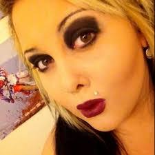 Melissa Stell's Instagram, Twitter & Facebook