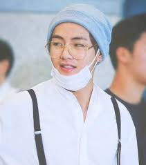 The latest tweets from kpop in glasses (@kpopinglasses). Bts And Glasses How The Princes Of K Pop Uses Specs To Impress Moonspecs