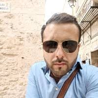 30+ perfiles de «Eliot»