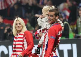 We did not find results for: Antoine Griezmann Devient Pere Pour La Troisieme Fois Un 8 Avril Elle