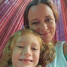 Casey Hearne's Instagram, Twitter & Facebook