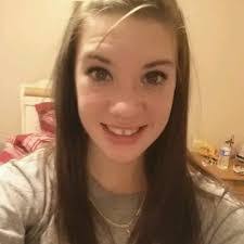 Kari Stover's Instagram, Twitter & Facebook